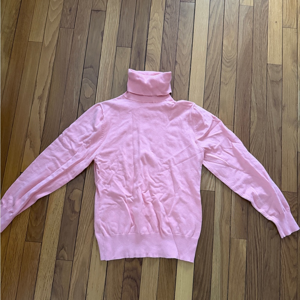 Pink turtleneck